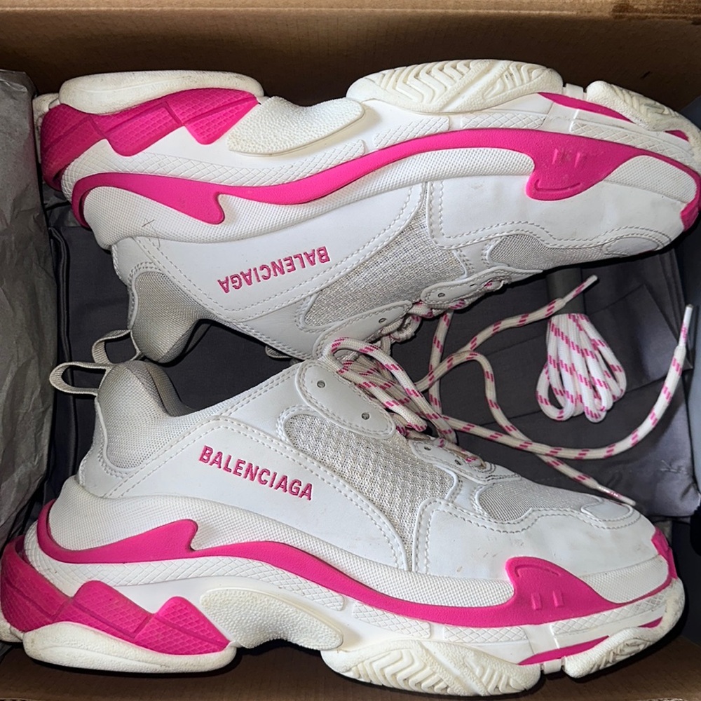 Balenciaga triple s pink and white